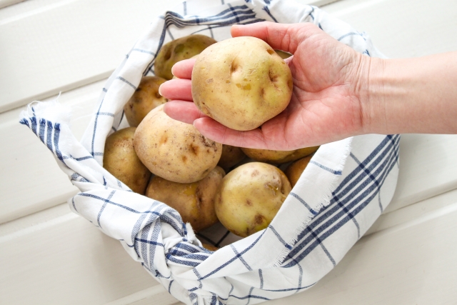 皮つきのじゃがいも 何個食べると食中毒になるの よし坊のいきなくらし
